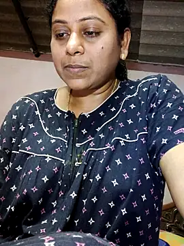 Snapshot of JENNIFERtamil chatting on 04-22-26, 07:48 JENNIFERtamil online show from 04-22-26, 07:48