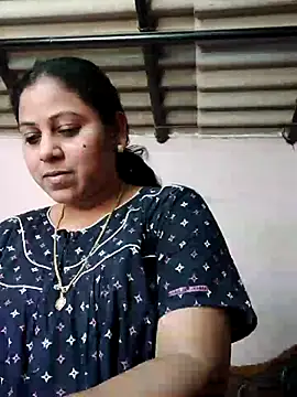 Snapshot of JENNIFERtamil chatting on 03-25-26, 07:30 JENNIFERtamil online show from 03-25-26, 07:30