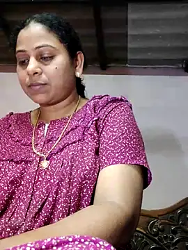 Snapshot of JENNIFERtamil chatting on 04-03-26, 07:37 JENNIFERtamil online show from 04-03-26, 07:37