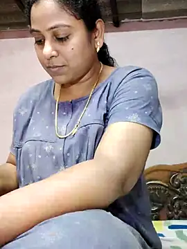 JENNIFERtamil online show from 12-17-25, 07:57