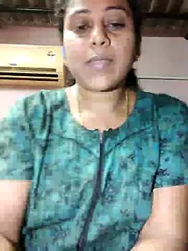 Snapshot of JENNIFERtamil chatting on 04-14-26, 07:35 JENNIFERtamil online show from 04-14-26, 07:35