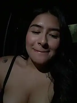 andrea gomes  online show from 04-19-26, 08:04