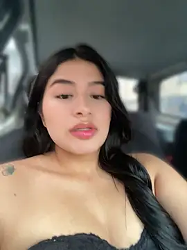 andrea gomes  online show from 04-17-26, 08:44