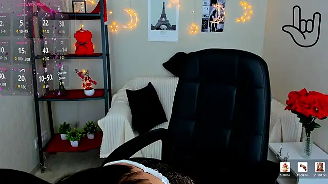 Snapshot of Kitti__ chatting on 06-05-26, 02:27 Kitti online show from 06-05-26, 02:27