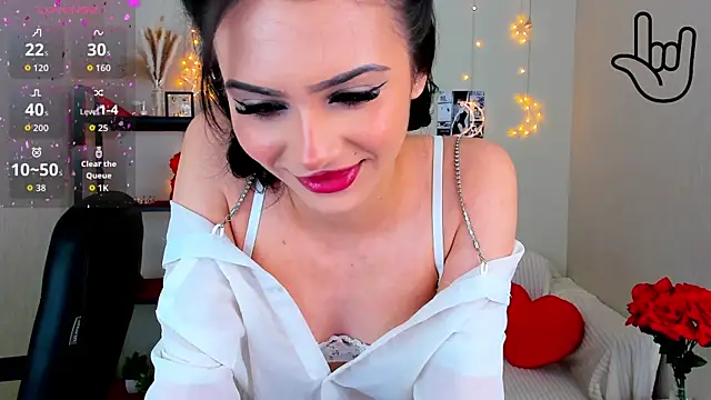 Snapshot of Kitti__ chatting on 06-08-26, 01:28 Kitti online show from 06-08-26, 01:28