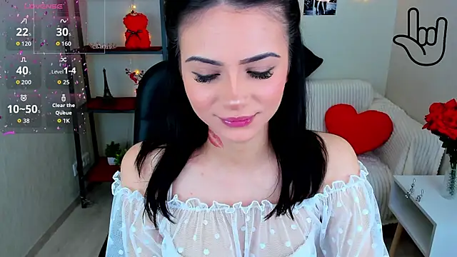 Snapshot of Kitti__ chatting on 06-02-26, 01:16 Kitti online show from 06-02-26, 01:16