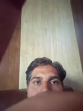 johnny8731 online show from 12-14-25, 09:48