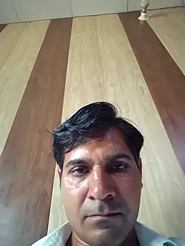 Snapshot of johnny8731 chatting on 05-03-26, 05:12 johnny8731 online show from 05-03-26, 05:12