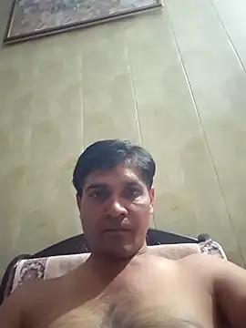 johnny8731 online show from 04-12-26, 03:59