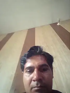 Snapshot of johnny8731 chatting on 05-11-26, 05:09 johnny8731 online show from 05-11-26, 05:09