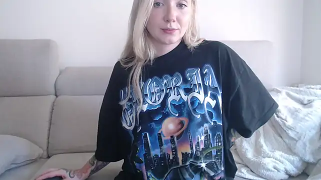 tattoobbgirl online show from 10-10-25, 03:13