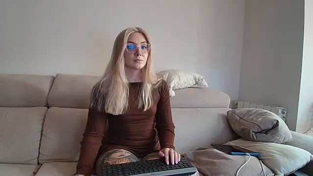tattoobbgirl online show from 07-21-26, 05:58