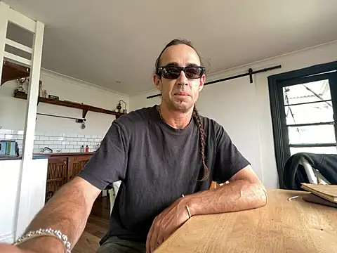 Snapshot of mastertittiefkr chatting on 11-17-25, 02:37 mastertittiefkr online show from 11-17-25, 02:37