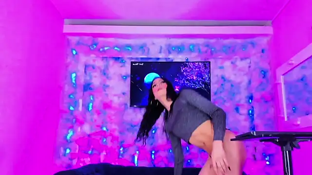 The Hot Ts Dolls online show from 03-23-26, 06:52