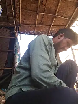 Snapshot of hot_integer chatting on 02-13-26, 04:01 hot integer online show from 02-13-26, 04:01