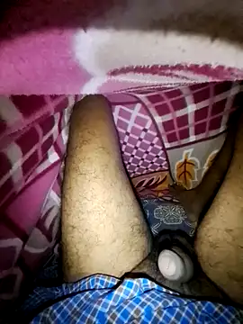 hot integer online show from 11-17-25, 04:22