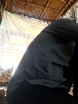 Snapshot of hot_integer chatting on 02-12-26, 10:15 hot integer online show from 02-12-26, 10:15