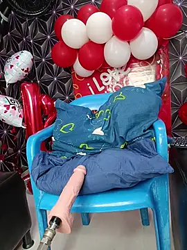 Megann 9 online show from 02-13-26, 12:49