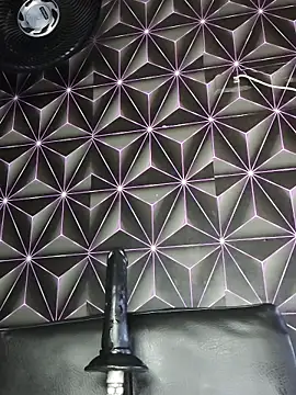 Snapshot of Megann_9 chatting on 03-25-26, 11:09 Megann 9 online show from 03-25-26, 11:09