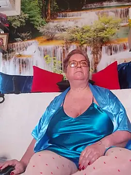 QueenPammy1 online show from 02-02-26, 07:29