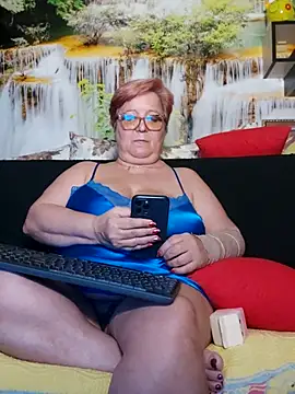 QueenPammy1 online show from 03-15-25, 04:21