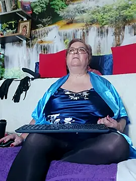 QueenPammy1 online show from 11-29-25, 09:20