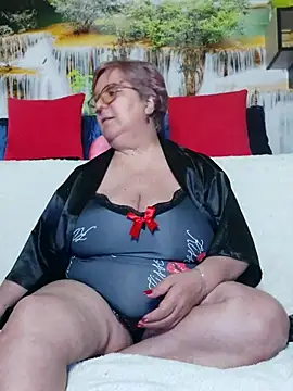 QueenPammy1 online show from 11-27-25, 12:38