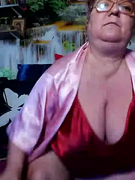 QueenPammy1 online show from 01-15-26, 06:06