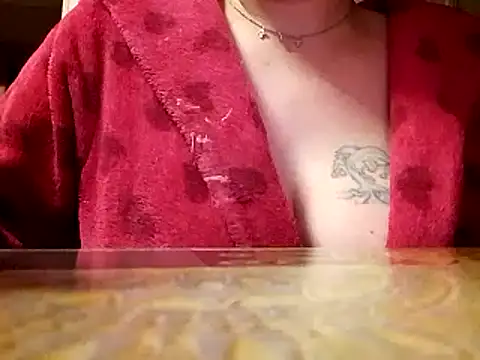 Snapshot of mimi19820 chatting on 03-11-26, 08:58 mimi19820 online show from 03-11-26, 08:58