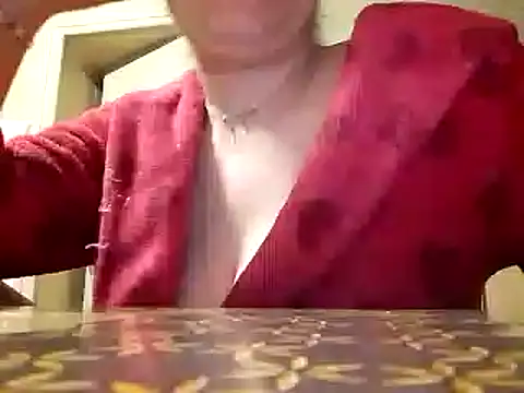 Snapshot of mimi19820 chatting on 03-13-26, 08:25 mimi19820 online show from 03-13-26, 08:25