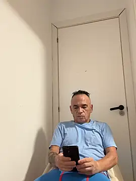 Snapshot of mateocali25 chatting on 07-15-26, 03:19 mateocali25 online show from 07-15-26, 03:19