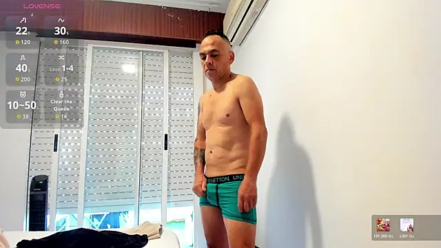 Snapshot of mateocali25 chatting on 06-02-26, 03:23 mateocali25 online show from 06-02-26, 03:23