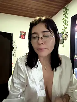 MitsuChan  online show from 10-31-25, 01:52