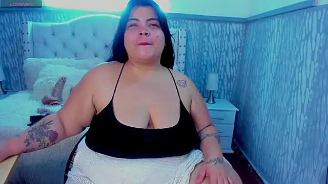Snapshot of dirtyBBWplay chatting on 05-03-26, 03:04 dirtyBBWplay online show from 05-03-26, 03:04