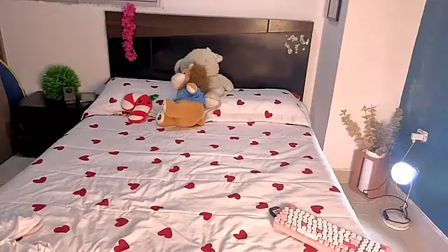 Snapshot of kronysmith chatting on 02-05-26, 05:25 kronysmith online show from 02-05-26, 05:25