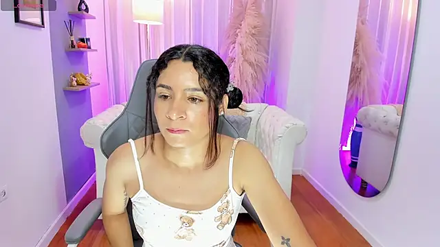 hanna mils online show from 12-20-25, 11:57