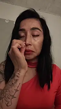 Elowyn online show from 11-30-25, 01:39