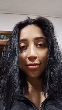 Snapshot of Elowyn chatting on 06-26-26, 11:43 Elowyn online show from 06-26-26, 11:43