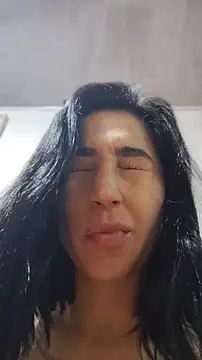 Elowyn online show from 04-21-26, 10:38