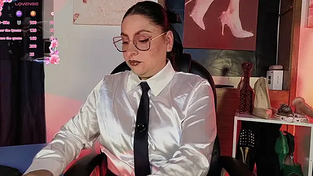 Snapshot of _LuanaDabbraccio chatting on 05-07-26, 02:42 LuanaDabbraccio online show from 05-07-26, 02:42