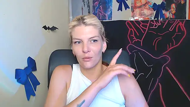 VanessaRey  online show from 07-22-26, 06:48