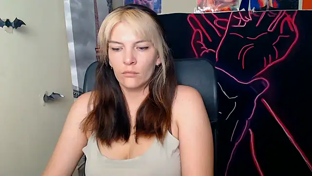 VanessaRey  online show from 06-18-26, 06:23
