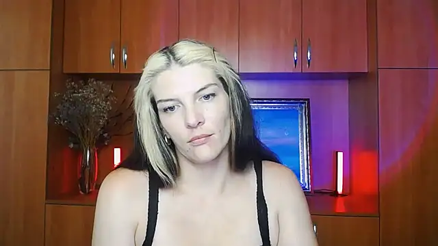 VanessaRey  online show from 07-07-26, 07:23