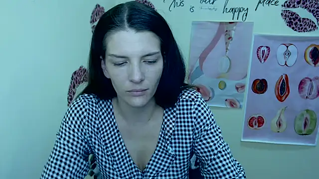 Snapshot of VanessaRey_ chatting on 03-21-25, 10:50 VanessaRey online show from 03-21-25, 10:50