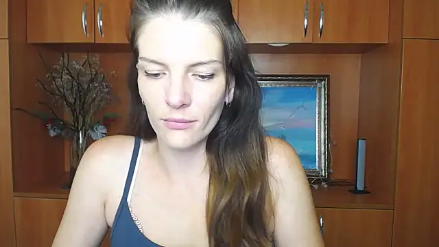 Snapshot of VanessaRey_ chatting on 09-19-25, 06:39 VanessaRey online show from 09-19-25, 06:39