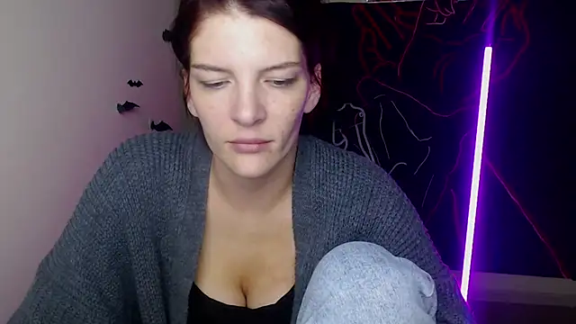 VanessaRey  online show from 11-30-25, 06:58