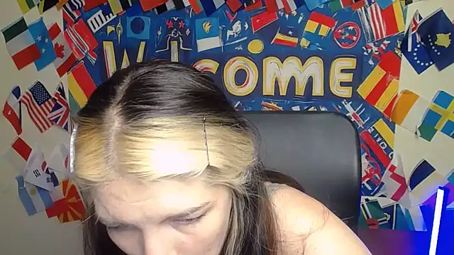 VanessaRey  online show from 06-22-26, 07:49