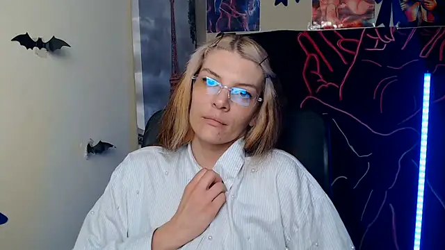 VanessaRey  online show from 06-04-26, 07:02