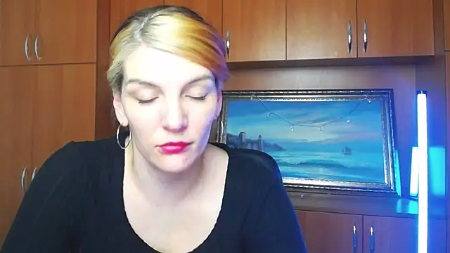 VanessaRey  online show from 03-04-26, 05:37