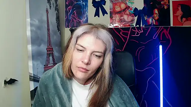VanessaRey  online show from 05-17-26, 04:56